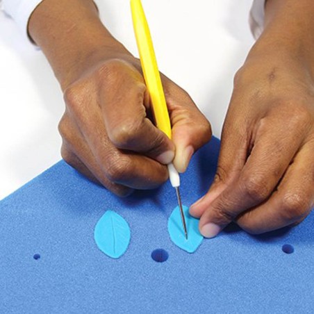 ESTECA PUNZON 14.9CM 