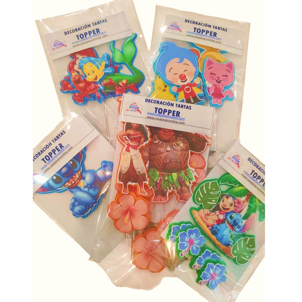 Topper personalizado de cartulina con nombre, ideal para tartas de cumpleaños y comuniones. Hecho a mano y disponible en 24h.