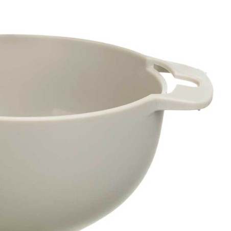 3 embudos con filtro de plástico